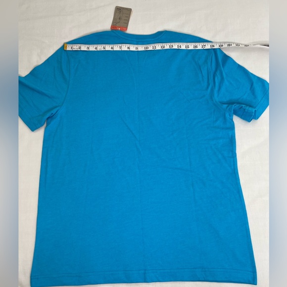 St. John's Bay Mens Crew Neck Short Sleeve T-Shirt Medium New - Picture 2 of 4